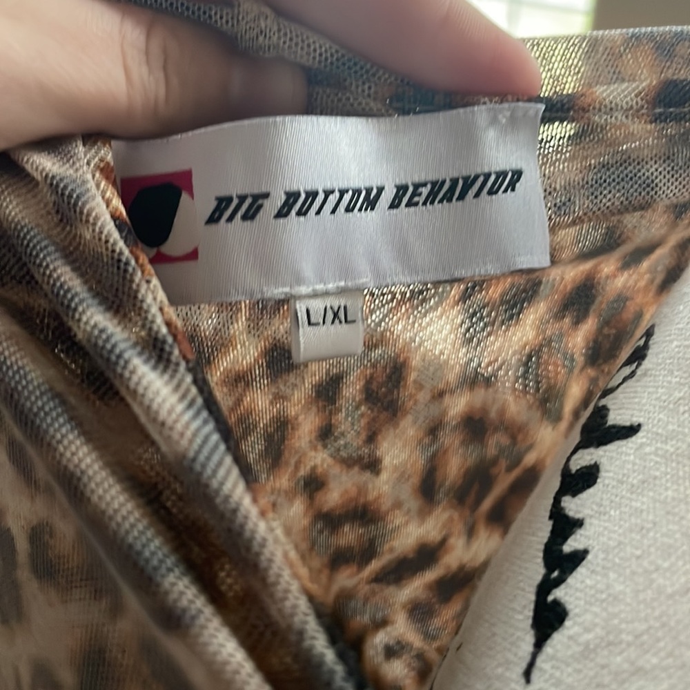 BBB Body Moves Sheer Mesh Activewear Hoodie in Leopard - Picture 6 of 6